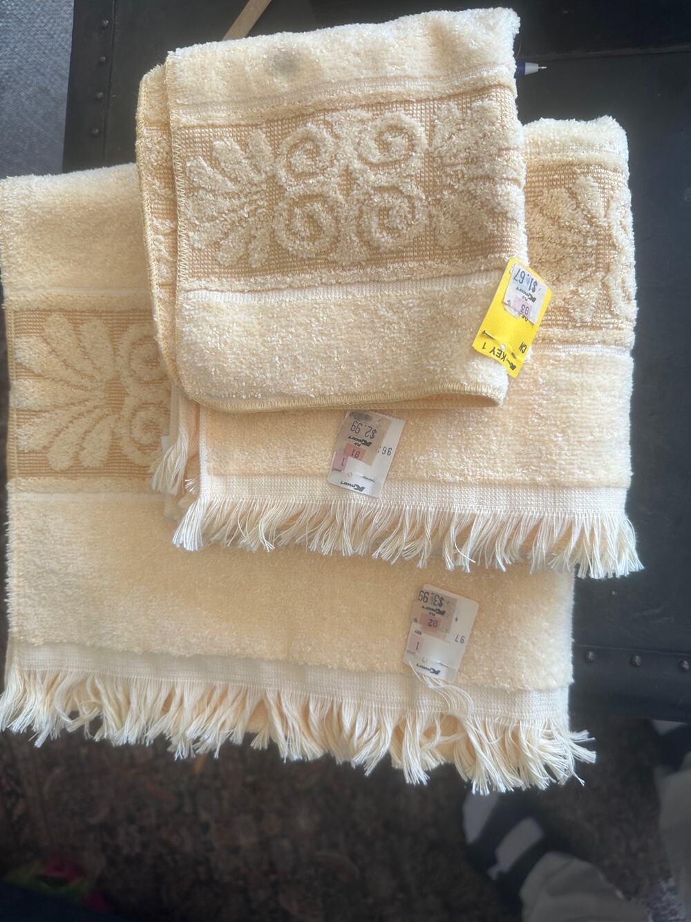 VTG Cannon Monticello bath towel set  yellow bath towel 22”x44” with fringe